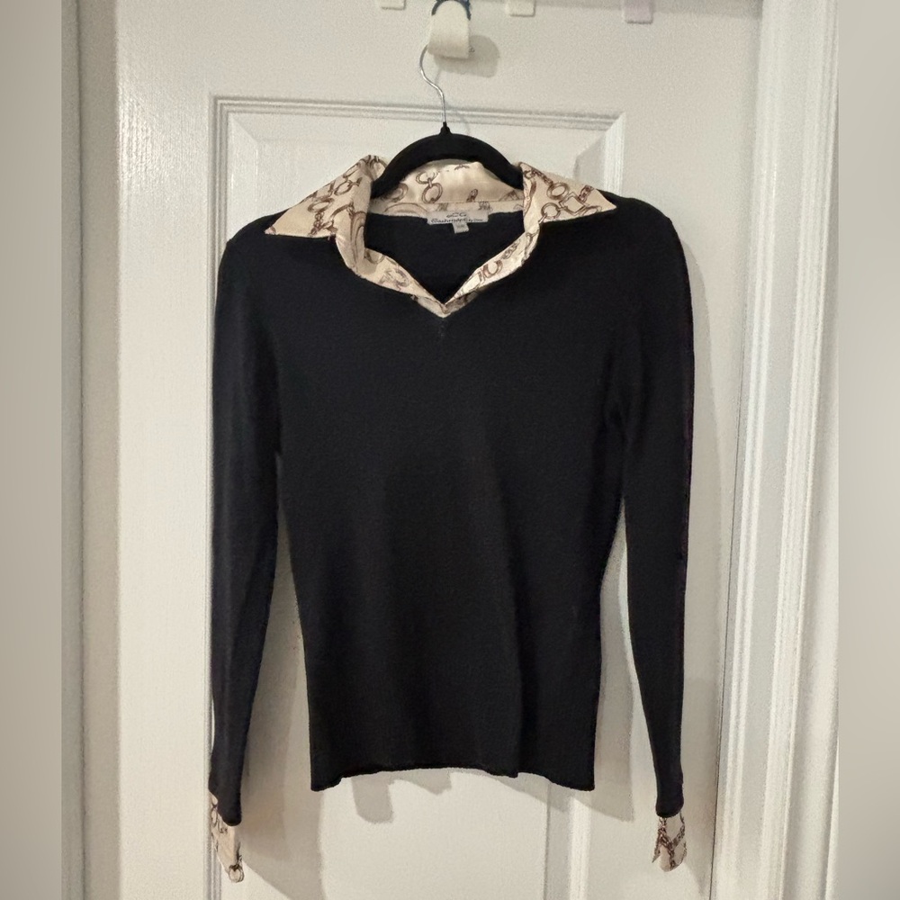 LG Cashmere Black Sweater with Chain Print Collar